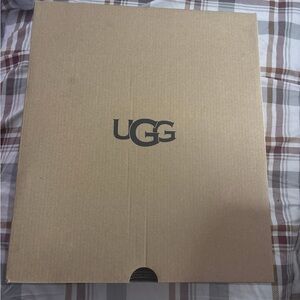 ugg boots black size 8 in women never worn